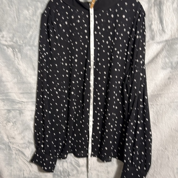 NWT women’s blouse size xl Black and White Polka Dot Women's Top sheer sleeves - Picture 7 of 12